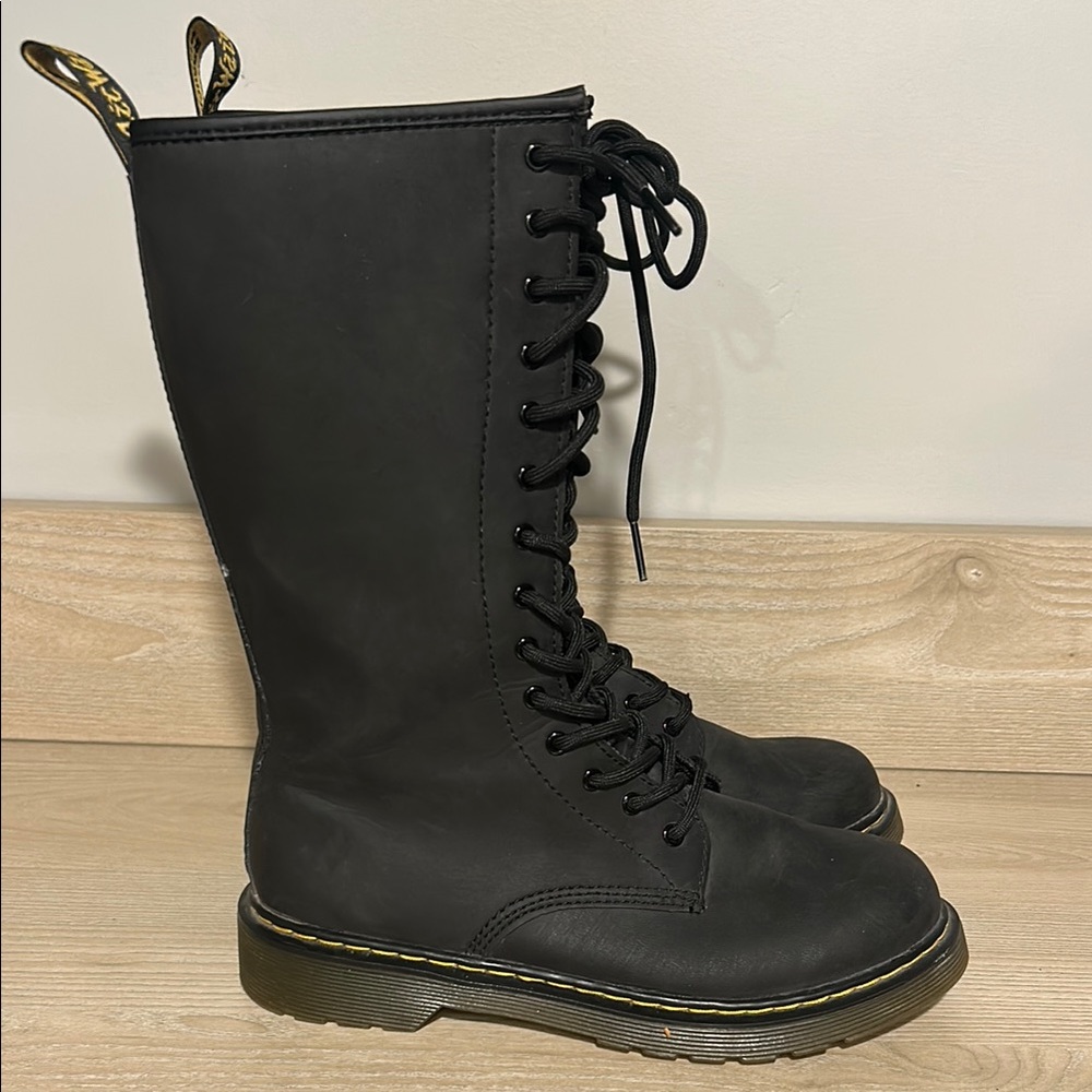 Dr Martens Black Lace-Up Women's Boots 5.5